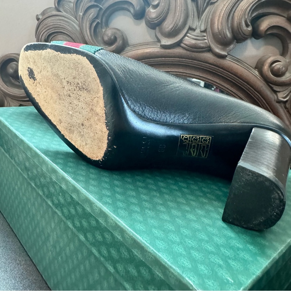 Gucci Black Heels with Red and Green Accents - Picture 11 of 11